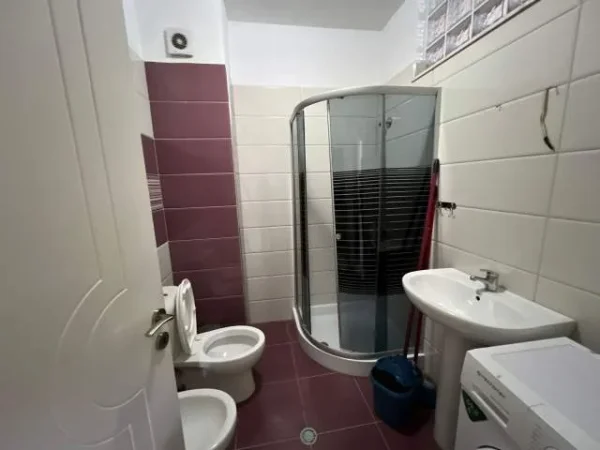 Tirane, shitet apartament 1+1+BLK Kati 7, 58 m² 72.000 Euro (Yzberisht)