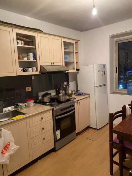 Tirane, shitet apartament Kati 1, 82 m² 155.000 Euro