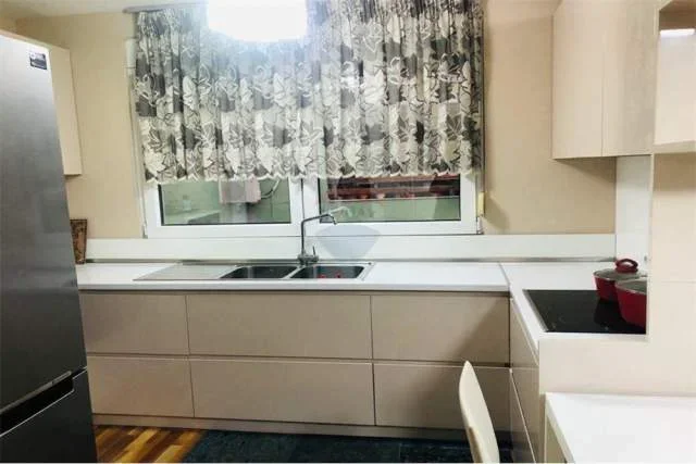 Tirane, shitet apartament 1+1+BLK Kati 5, 62 m² 165.000 Euro (MYSLYM SHYRI)