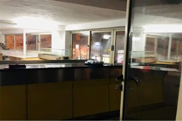 Tirane, jepet me qera ambjent biznesi Kati 1, 210 m² 700 Euro (JEPET ME QIRA AMBJENT BIZNESI NE DON BOSKO)