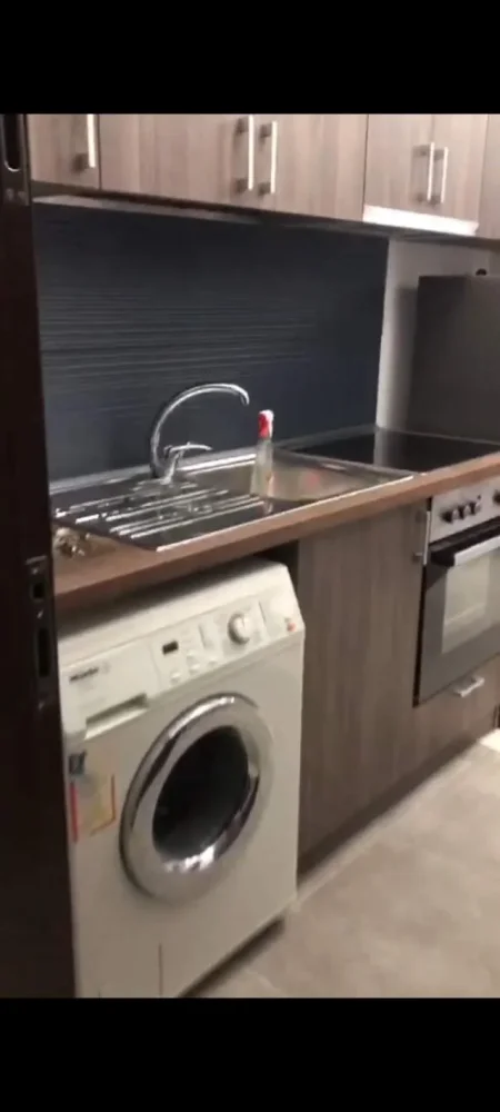 Tirane, jepet me qera garsonier 1+1 Kati 1, 35 m² 28.000 Leke (Mbrapa Artistit,Astir)