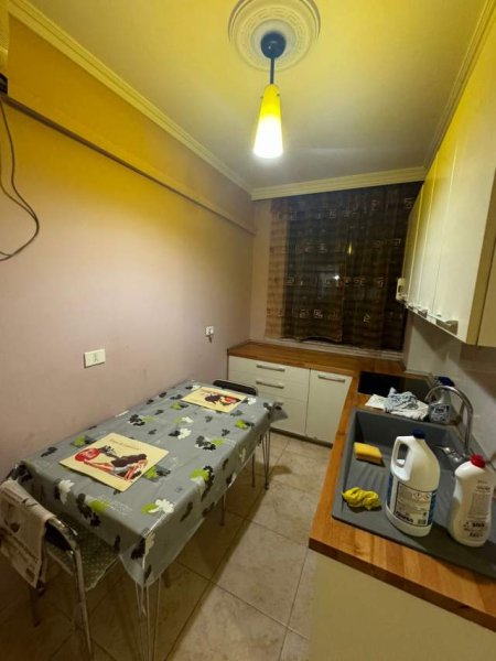 Tirane, jepet me qera apartament 2+1+BLK Kati 7, 90 m² 450 Euro (don bosko,prane shkolles qazim turdiu)