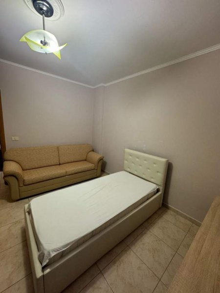 Tirane, jepet me qera apartament 2+1+BLK Kati 7, 90 m² 450 Euro (don bosko,prane shkolles qazim turdiu)