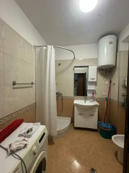 Tirane, jepet me qera apartament 2+1+BLK Kati 7, 90 m² 450 Euro (don bosko,prane shkolles qazim turdiu)