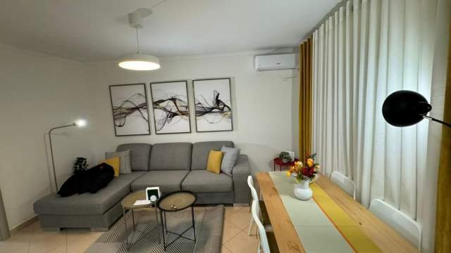 Tirane, jepet me qera apartament 1+1 Kati 3, 60 m² 580 Euro (te Neranxi perballe me Myslym Shyrin)