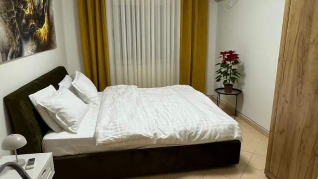 Tirane, jepet me qera apartament 1+1 Kati 3, 60 m² 580 Euro (te Neranxi perballe me Myslym Shyrin)