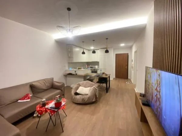 Tirane, jepet me qera apartament 1+1 Kati 6, 80 m² 700 Euro (Komuna e Parisit)