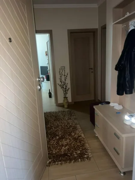 Tirane, jepet me qera apartament 2+1+BLK Kati 3, 85 m² 550 Euro (Rruga fortuzi)