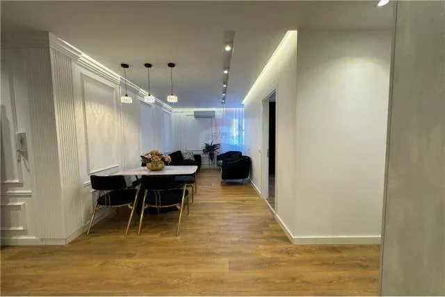 Tirane, shitet apartament 2+1 Kati 5, 71 m² 250.000 Euro (Super apartament 2+1 luksoz tek Stadium)