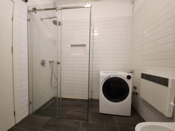 Tirane, jepet me qera apartament 2+1+BLK Kati 1, 86 m² 65.000 Leke (Kopshti Zoologjik)