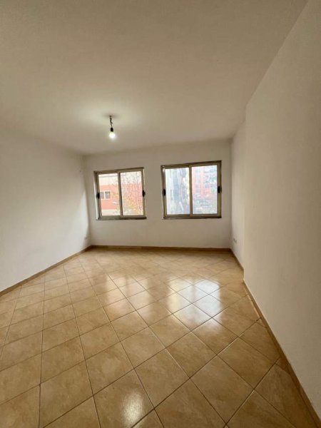 Tirane, shitet apartament 2+1+BLK Kati 2, 112 m² 107.000 Euro (Prane LTE)