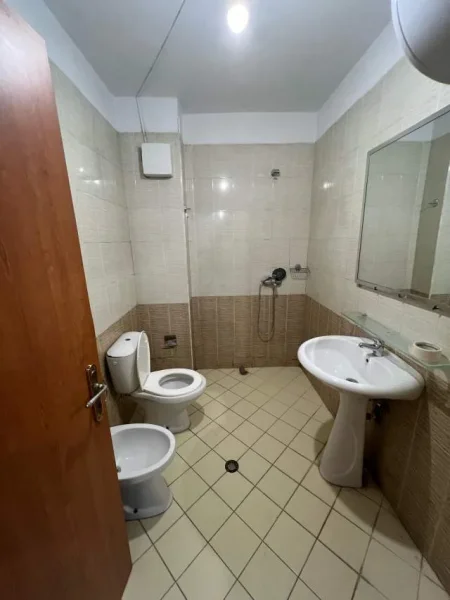 Tirane, shitet apartament 2+1+BLK Kati 2, 112 m² 107.000 Euro (Prane LTE)