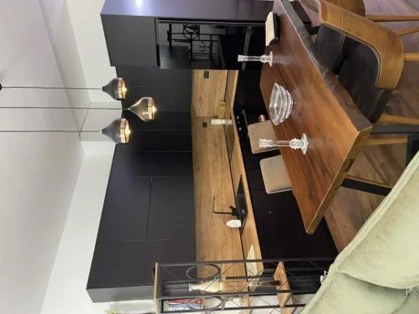 Tirane, jepet me qera apartament 2+1 Kati 3, 100 m² 1.500 Euro (Dervish Hima. Pran Stadiumit)