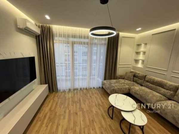 Tirane, jepet me qera apartament 1+1+BLK Kati 10, 70 m² 550 Euro (Ish Fusha Aviacionit)