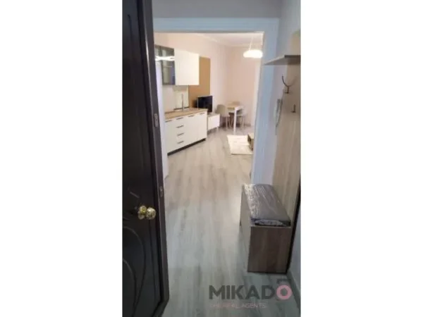 Tirane, jepet me qera apartament 2+1 Kati 4, 82 m² 500 Euro (DON BOSKO)