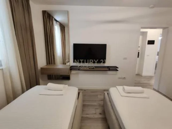Tirane, jepet me qera apartament 2+1 Kati 2, 66 m² 650 Euro (Mine Peza)