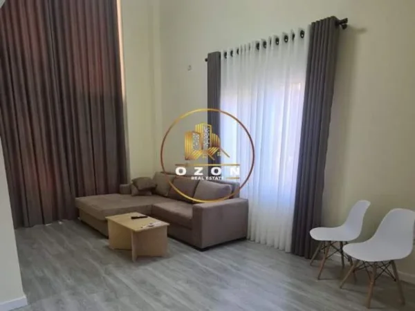 Tirane, jepet me qera apartament duplex 2+1 Kati 3, 80 m² 600 Euro (LIQENI I THATE)