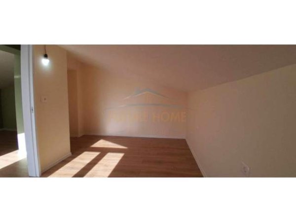 Tirane, shes apartament Duplex Kati 4, 85 m² 190.000 Euro (fresk)