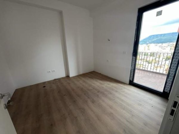 Tirane, Okazion... shes apartament 2+1 Kati 13, 114 m² 1.850 Euro/m2 tek Rruga e Kavajes .