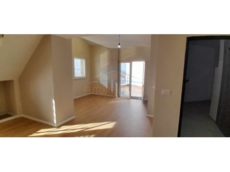 Tirane, shes apartament duplex  Kati 4, 73 m² 170.000 Euro (Fresk)