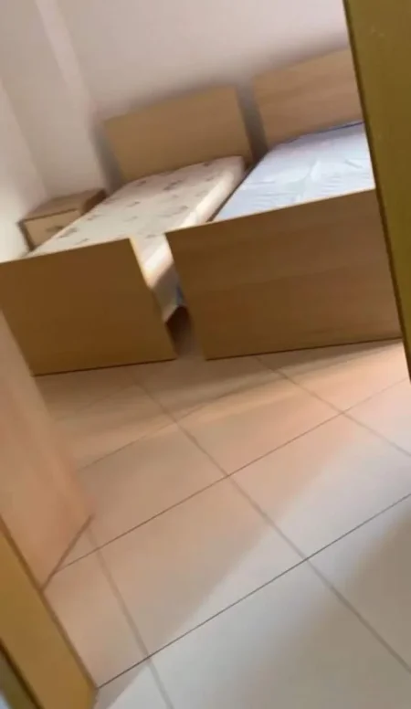 Tirane, jepet me qera apartament 2+1+BLK Kati 3, 100 m² 450 Euro (mbikalimi i komunes,rruga rrexhep Pinari)