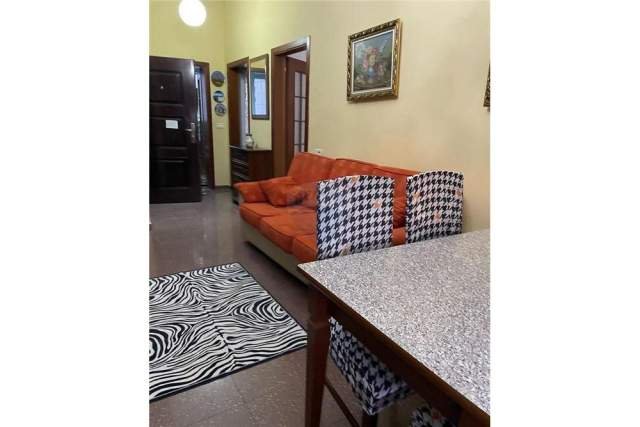 Tirane, jepet me qera apartament 500 Euro (Zogu Zi)