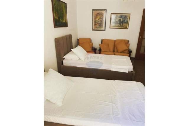 Tirane, jepet me qera apartament 500 Euro (Zogu Zi)