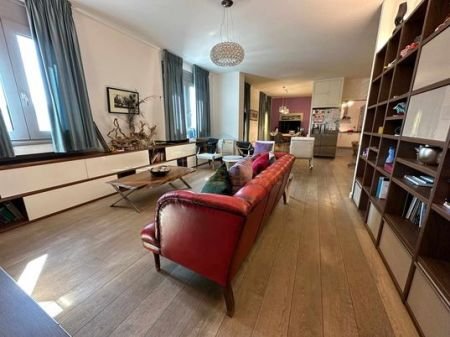 Tirane, shitet apartament 2+1 Kati 8, 152 m² 425.000 Euro (Rruga Sulejman Delvina)
