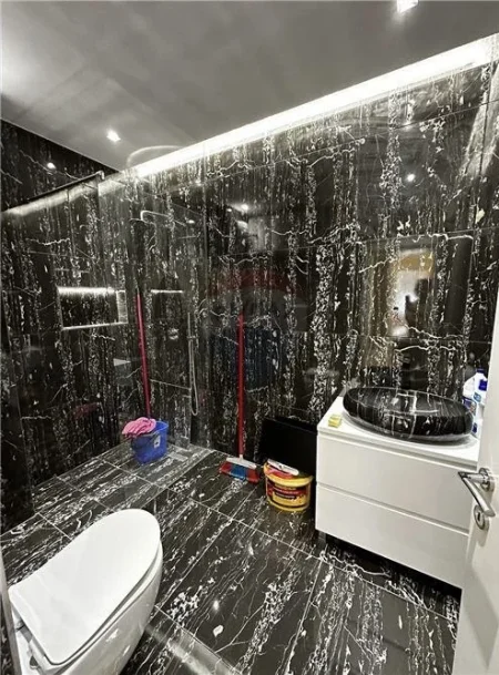 Tirane, jepet me qera apartament 1+1 Kati 5, 68 m² 600 Euro