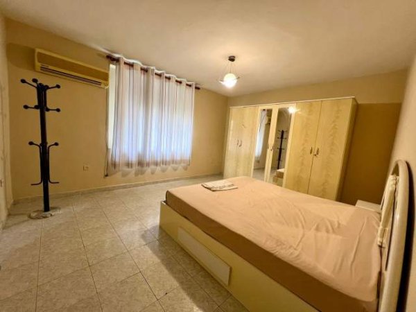 Tirane, jepet me qera apartament 2+1 Kati 2, 82 m² 450 Euro (ferik xhajko)