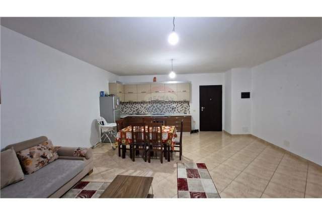 Vlore, shes apartament 2+1+BLK 104 m² 1.400 Euro/m2 (Prane Bulevardit Ismail Qemali)