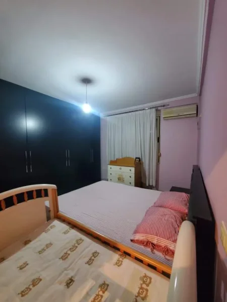 Tirane, jepet me qera apartament 2+1 Kati 3, 100 m² 350 Euro