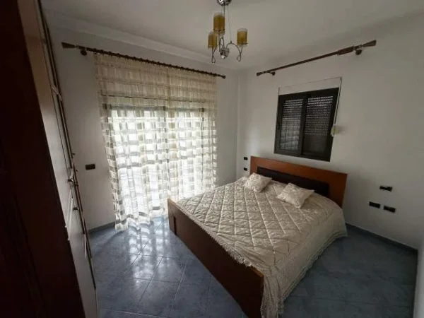 Tirane, jepet me qera Vile 2+1+BLK Kati 3, 100 m² 470 Euro (new bulevard tirana)