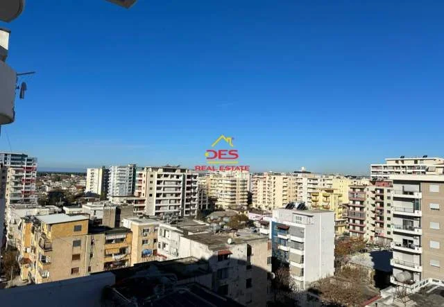 Vlore, shitet apartament 1+1+BLK Kati 9, 63 m² 88.000 Euro (Rruga Kosova)
