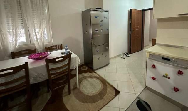 Tirane, jepet me qera apartament 2+1+BLK Kati 3, 88 m² 350 Euro (Rruga e Thesarit)