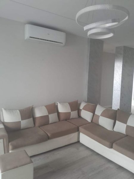 Tirane, shes apartament 3+1 Kati 7, 140 m² 120.000 Euro (FRESKU)