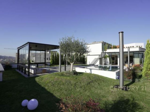 Tirane, Shes Apartament Penthouse 2+1+2+BLK 517 m² 450.000 Euro (Astiri)