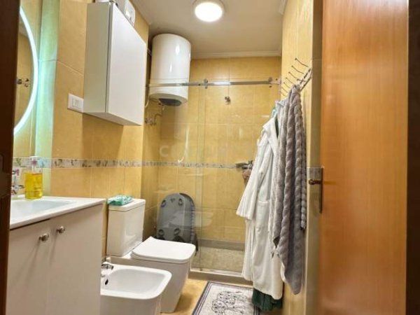 Tirane, shitet apartament 1+1+A Kati 5, 65 m² 147.000 Euro (Marko Bocari)