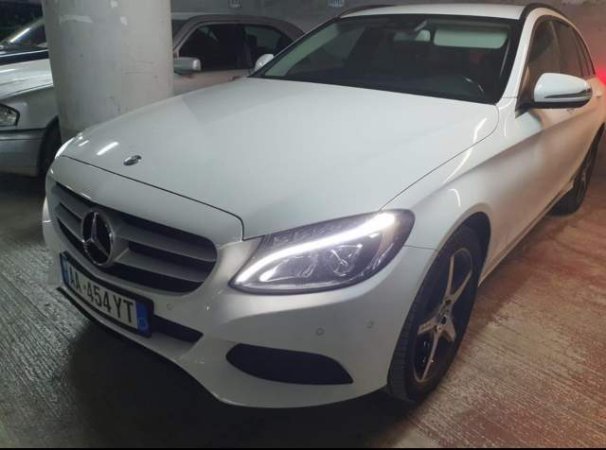 Tirane, shes makine Mercedes Benz Viti 2017, 17.000 Euro