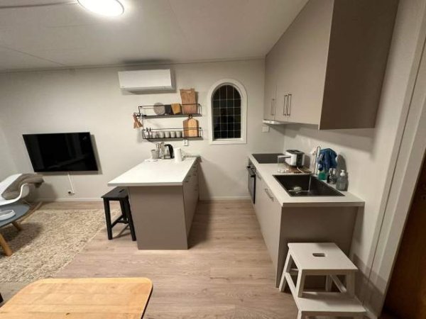 Tirane, jepet me qera apartament 2+1+BLK Kati 6, 55 m² 350 Euro