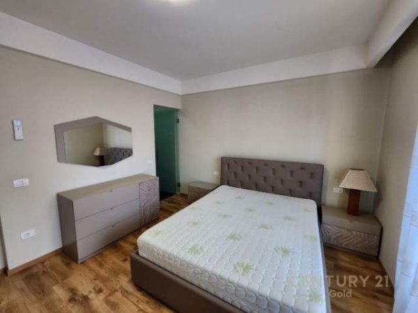 Tirane, shitet apartament 2+1+BLK Kati 7, 123 m² 330.000 Euro (rruga e kavajes)