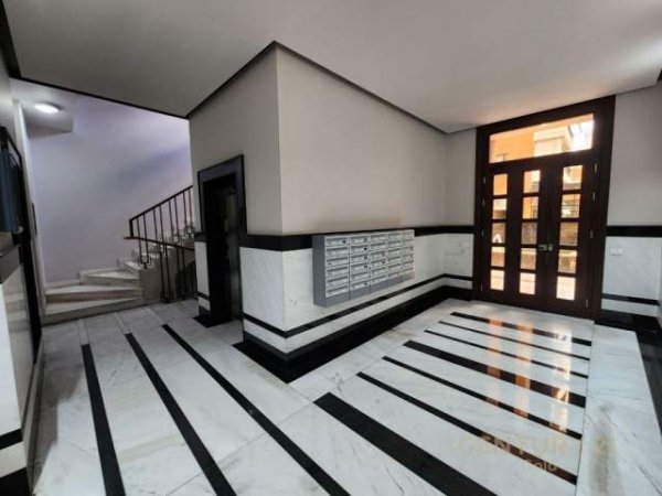 Tirane, shes apartament 2+1 Kati 7, 123 m² 350.000 Euro (Delijorgji)