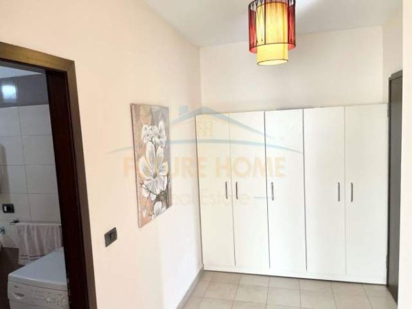 Tirane, jepet me qera apartament 1+1 Kati 7, 66 m² 400 Euro (Xhanfize Keko)