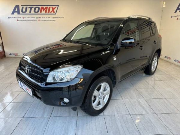 Tirane, shes xhip Toyota rav4 Viti 2007, 6.600 Euro