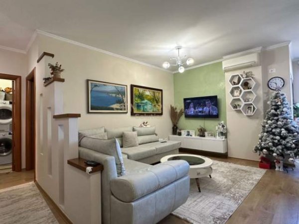Tirane, shes apartament 1+1+BLK 65 m² 147.000 Euro (Rruga Marko Bocari, Rruga e Kosovarëve)