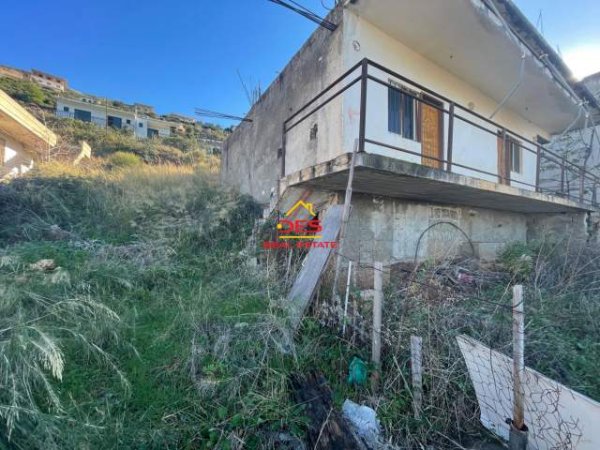 Vlore, shitet shtepi Kati 1, 470 m² 180.000 Euro (Rruga Dhimiter Konomi, Vlore)