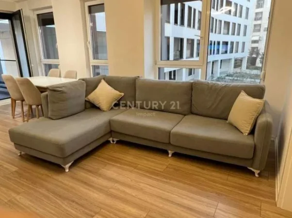 Tirane, jepet me qera apartament 3+1 Kati 2, 117 m² 1 Leke (Kompleksi Magnet, 21 Dhjetori)