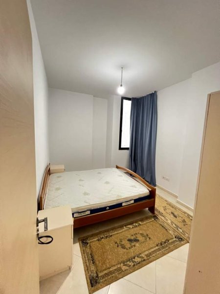 Tirane, jepet me qera apartament 1+1+BLK Kati 1, 350 Euro (Teodor keko)