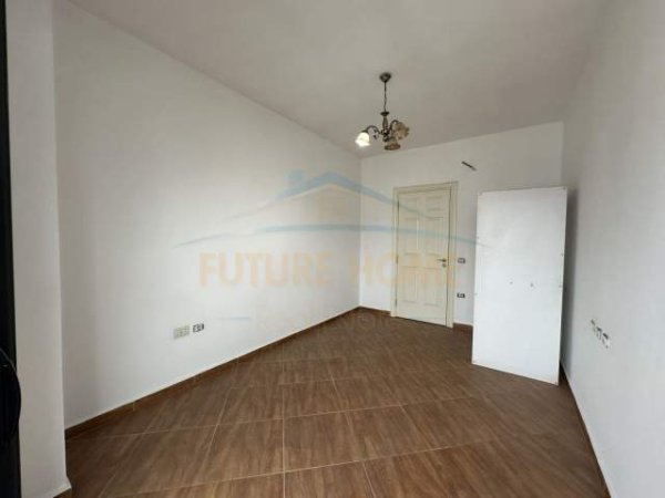 Tirane, shitet apartament 2+1 Kati 8, 100 m² 126.000 Euro (UNAZA E RE)