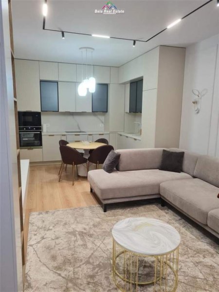 Tirane, jepet me qera apartament 2+1 Kati 4, 84 m² 800 Euro (21 dhjetori)